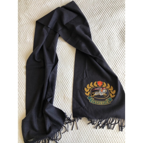 Burberry Classic Cashmere Scarf with Archive Logo - Picture 11 of 12